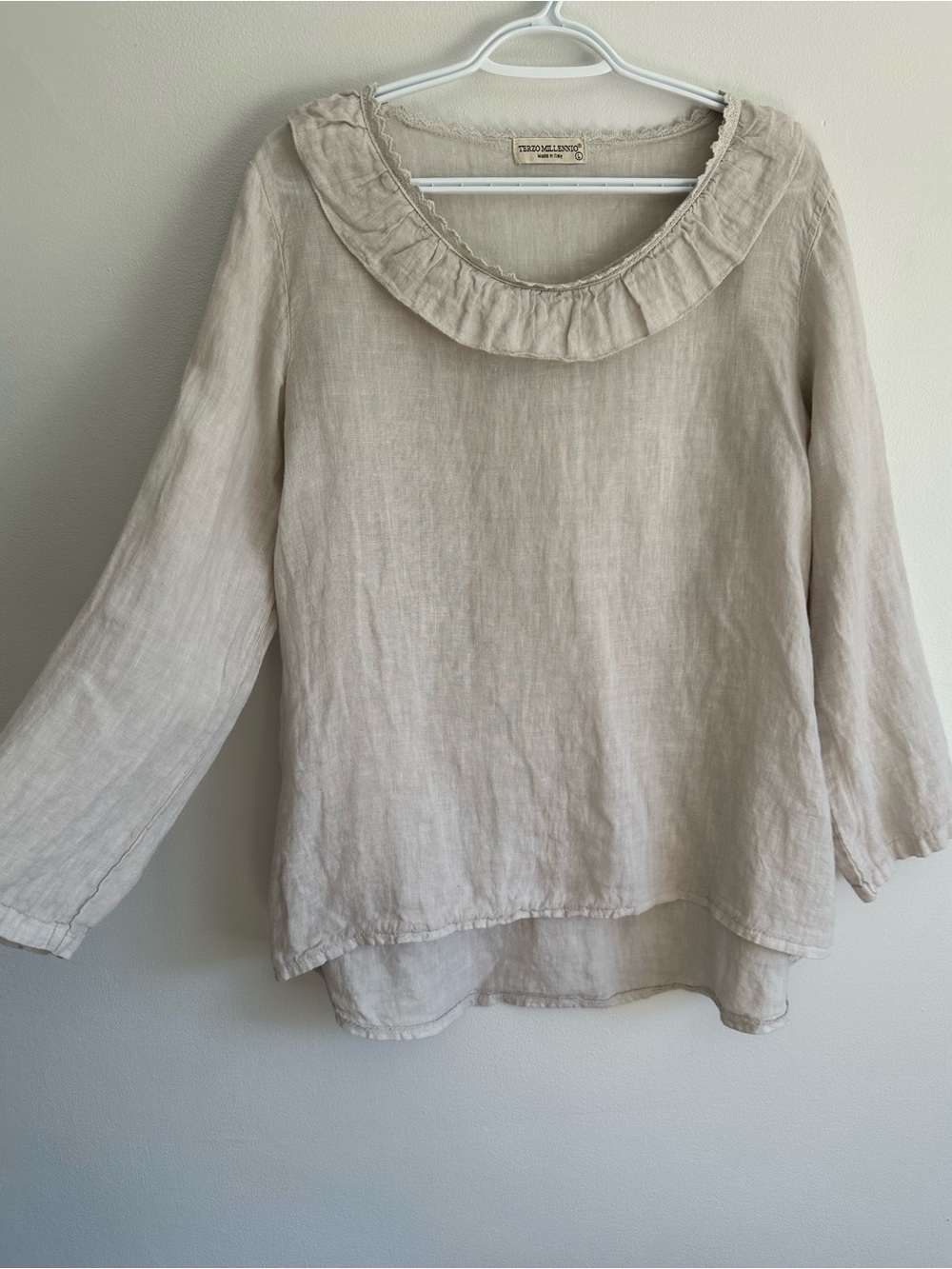 Terzo Millennio 100% Linen Eurotrip Relaxed Ruffle Collar Blouse Cream Large